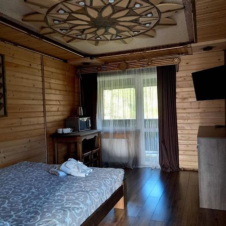 Hotel Voyage Tatariv Extérieur photo