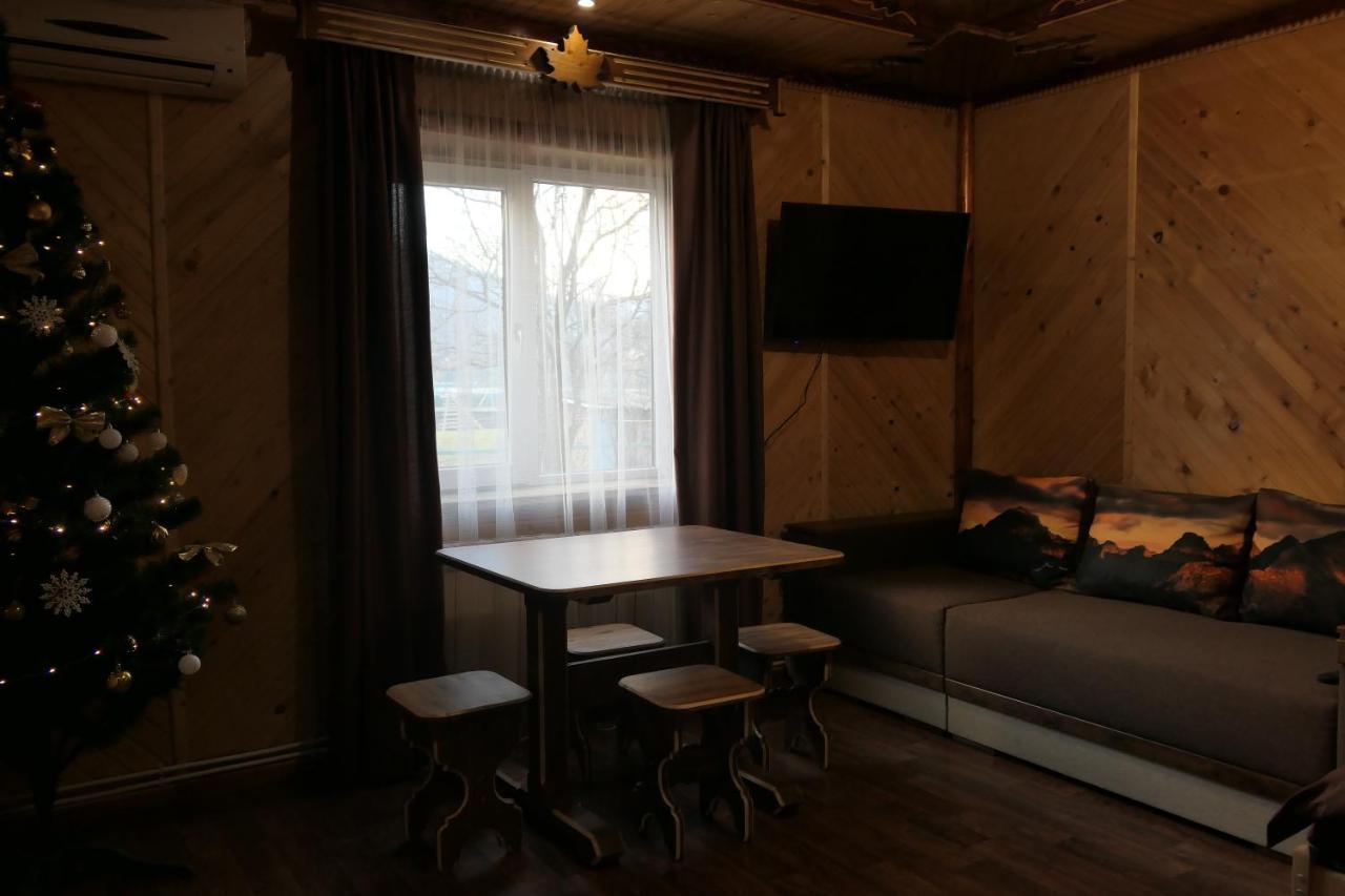 Hotel Voyage Tatariv Extérieur photo