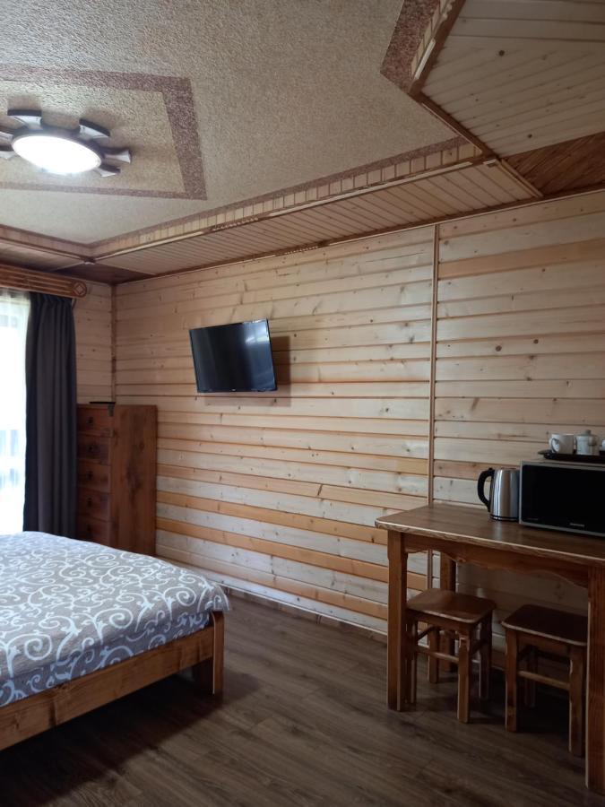 Hotel Voyage Tatariv Extérieur photo